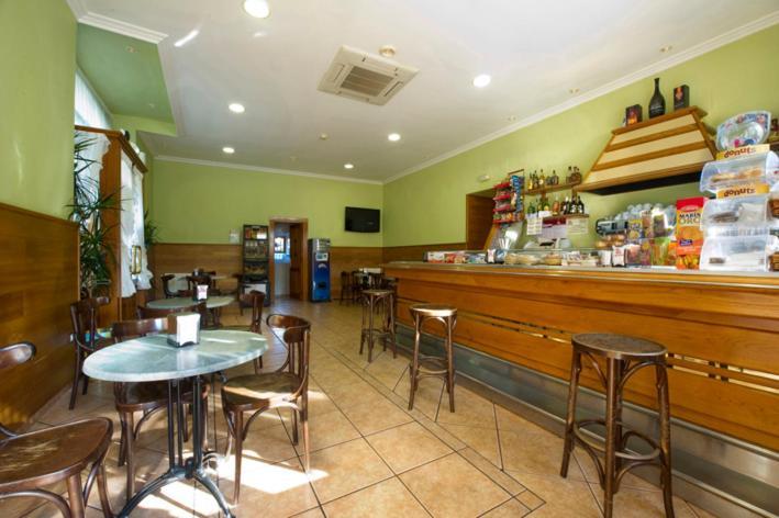 Hotel Restaurante La Casilla カンガス・デル・ナルセア エクステリア 写真